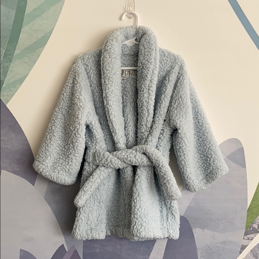 Little Giraffe blue robe with waist tie. NWOT
